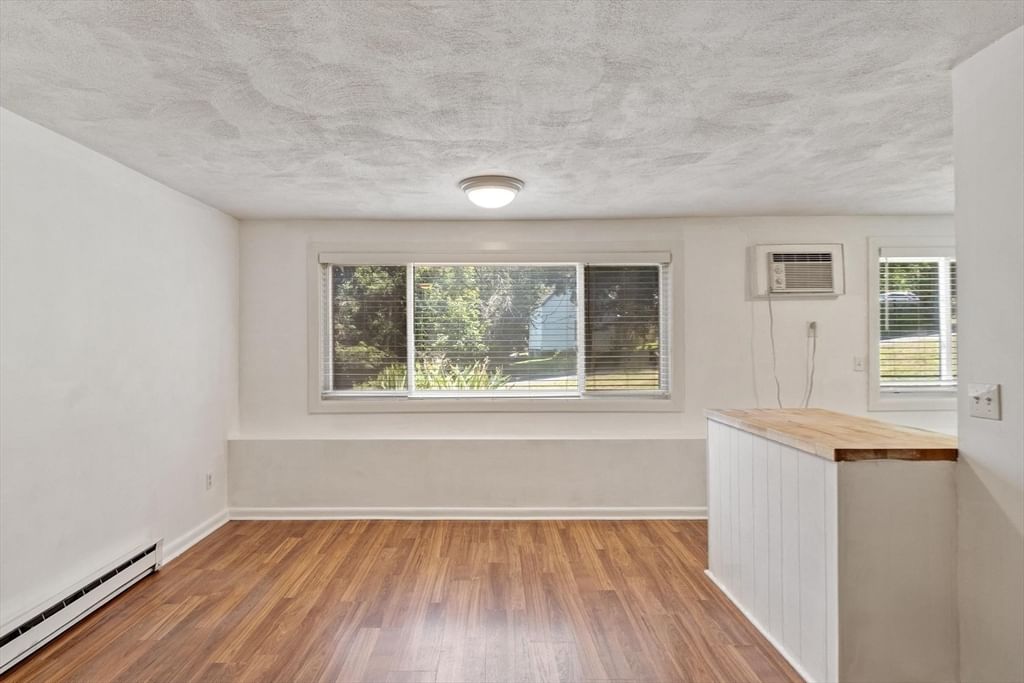 4 Glen Devin St #4 Amesbury — Photo 7 of 39