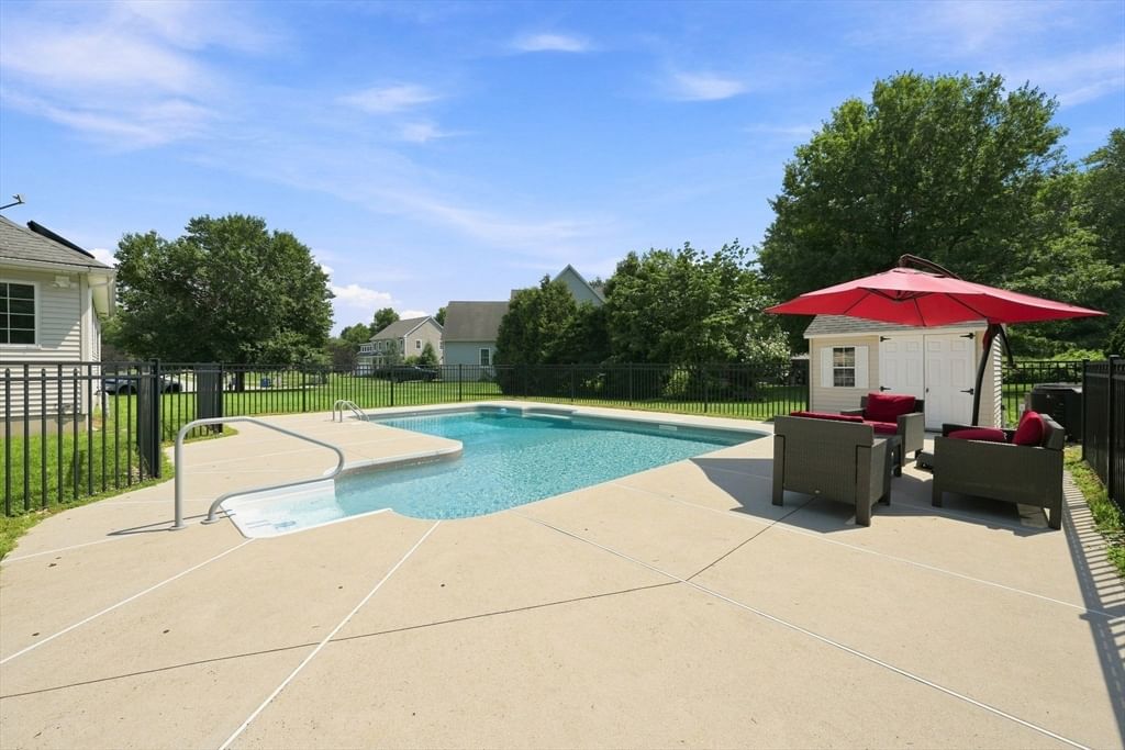67 Abigaile Lane West Springfield — Photo 10 of 42