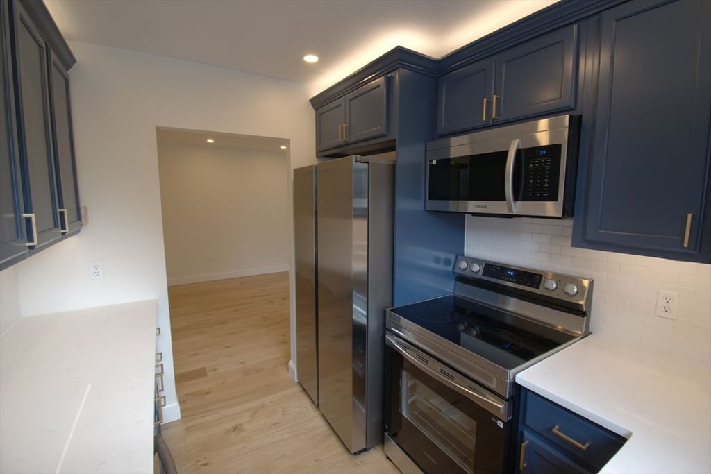 200 Fellsview Terrace #205B Stoneham — Photo 2 of 14