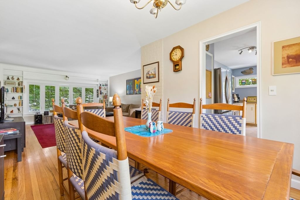 4 Murdoch Road Natick — Photo 10 of 32