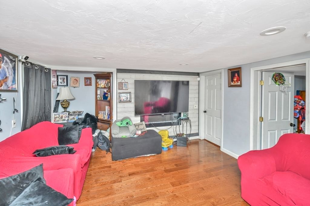 469 Summer St Brockton — Photo 12 of 25