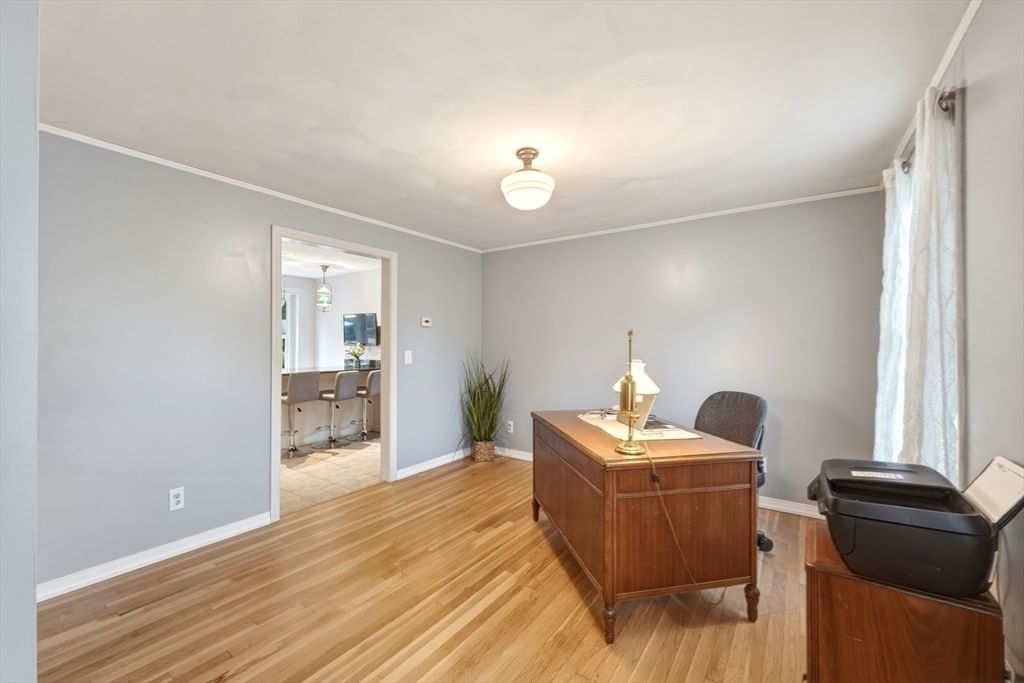 6 Rogers Ave Marlborough — Photo 9 of 41