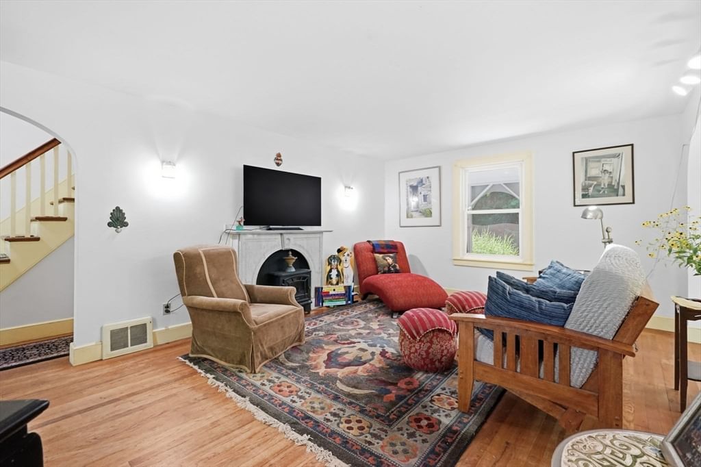 3057 Palmer St Palmer — Photo 19 of 42