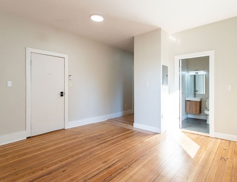 18 Fitzhenry Square Revere — Photo 15 of 21