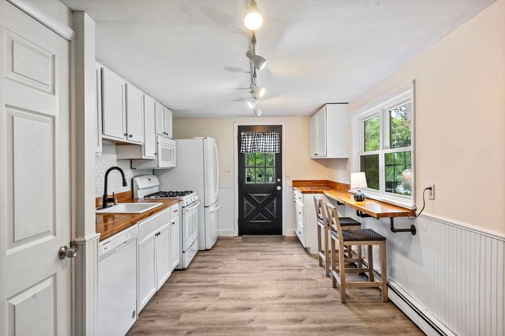 42 Haskell Rd Plymouth — Photo 7 of 34