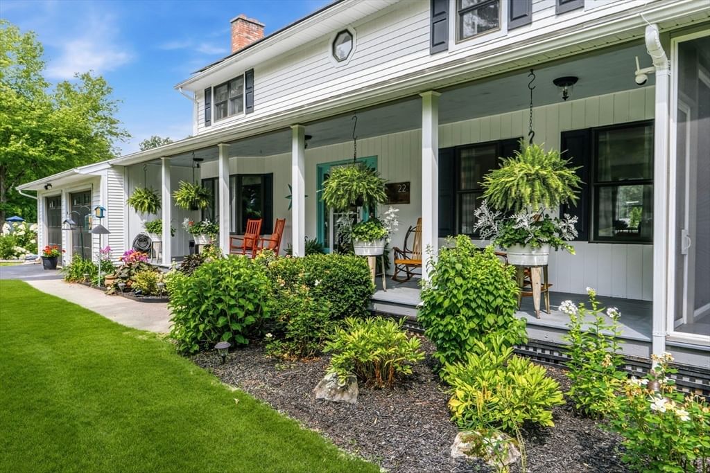 22 Miller Avenue Southampton — Photo 4 of 42