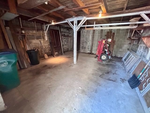 41 Mount Vernon St Lowell — Photo 28 of 28