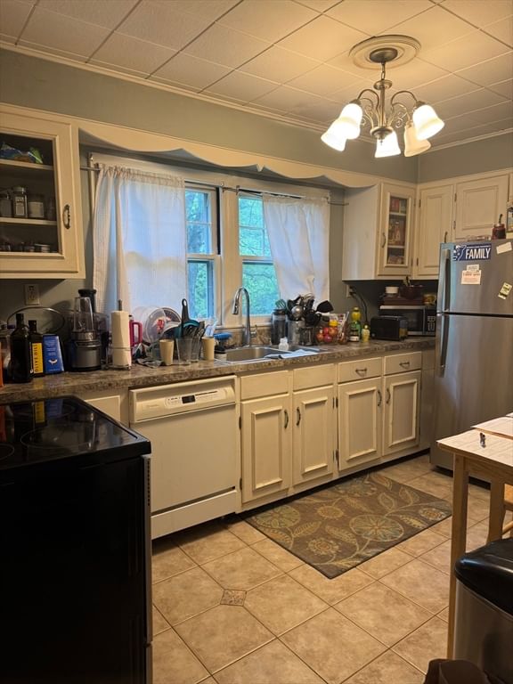 45 Thompkins Avenue East Longmeadow — Photo 3 of 10