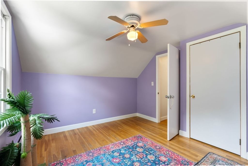 195 Glenellen Rd Boston — Photo 14 of 37