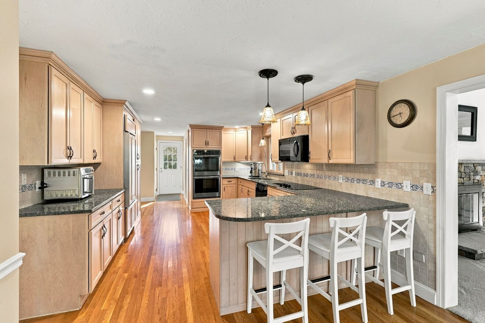 73 Maynard St Northborough — Photo 23 of 40
