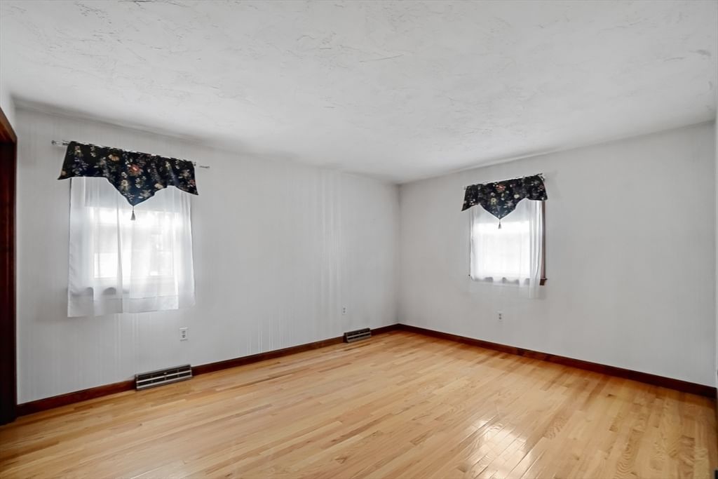 25 Jionzo Rd Milford — Photo 14 of 38