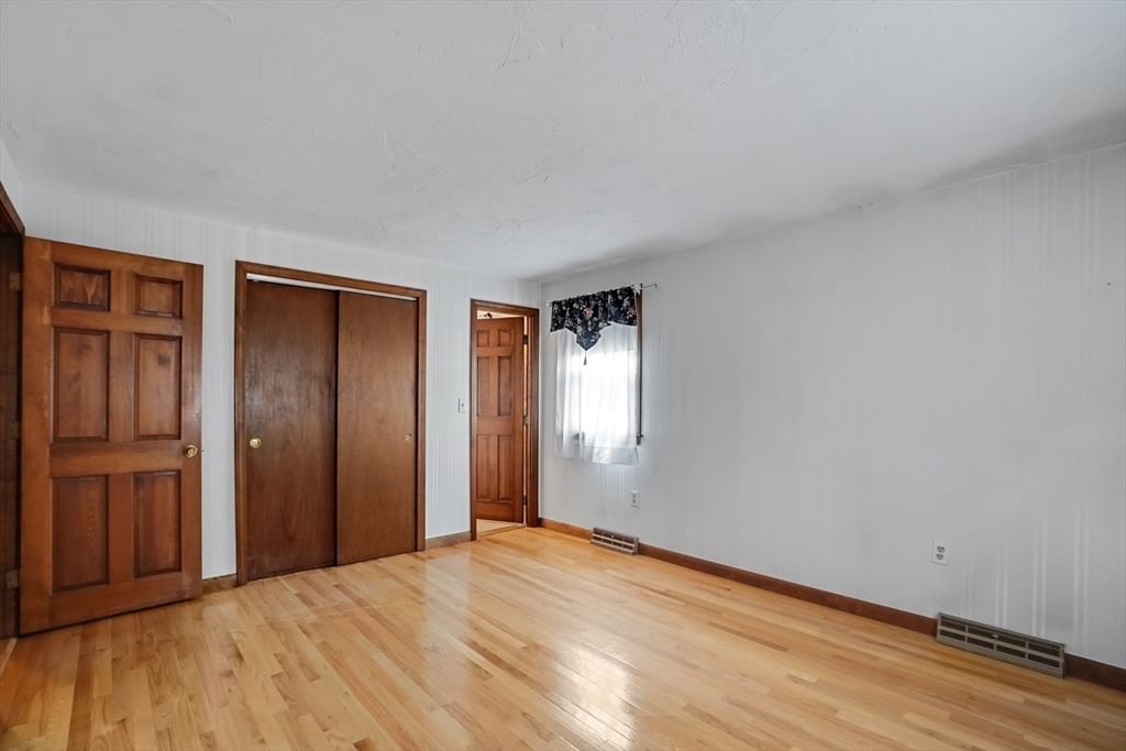 25 Jionzo Rd Milford — Photo 15 of 38