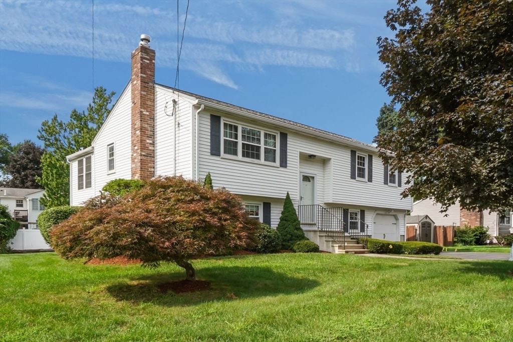 25 Jionzo Rd Milford — Photo 2 of 38