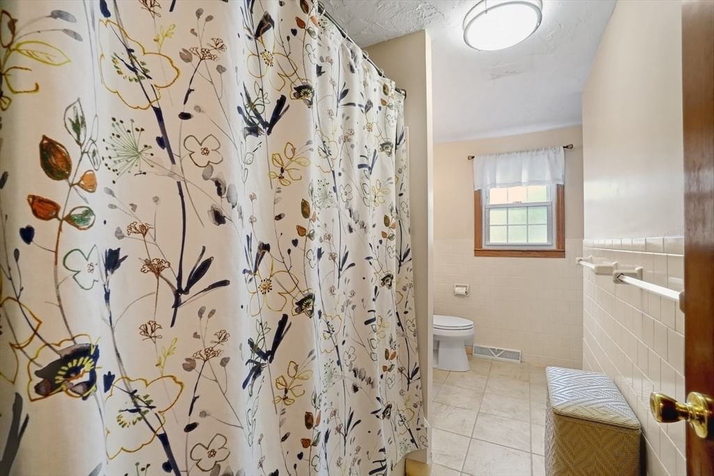 25 Jionzo Rd Milford — Photo 21 of 38