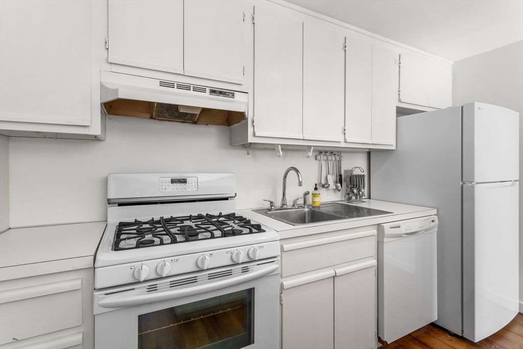 21 Mill Road Falmouth — Photo 11 of 35