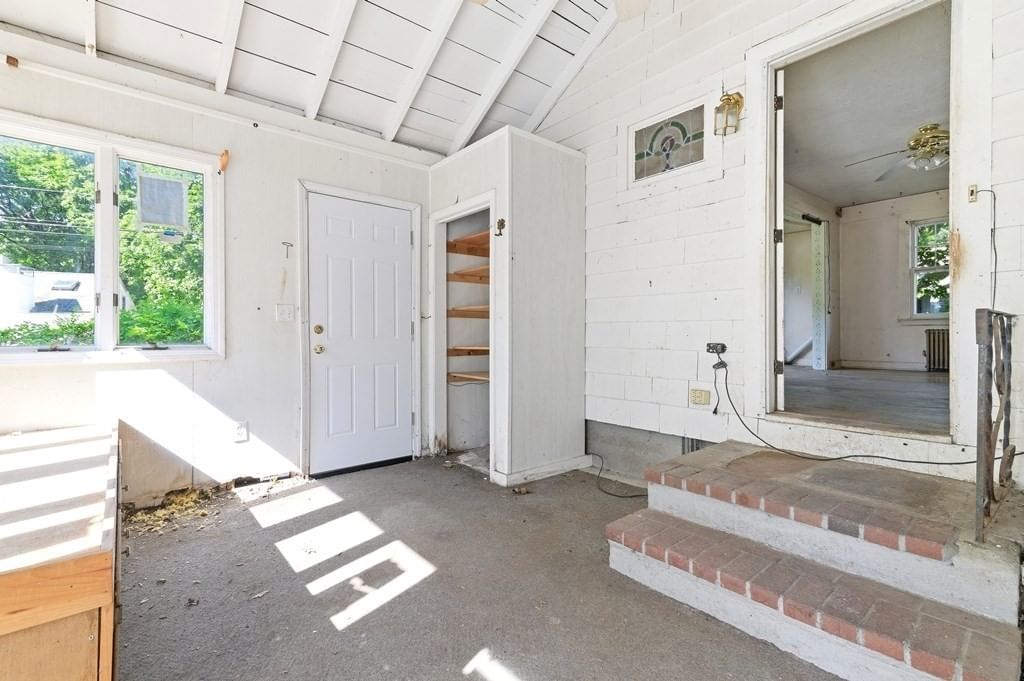 126 Lakehurst Ave Weymouth — Photo 6 of 30