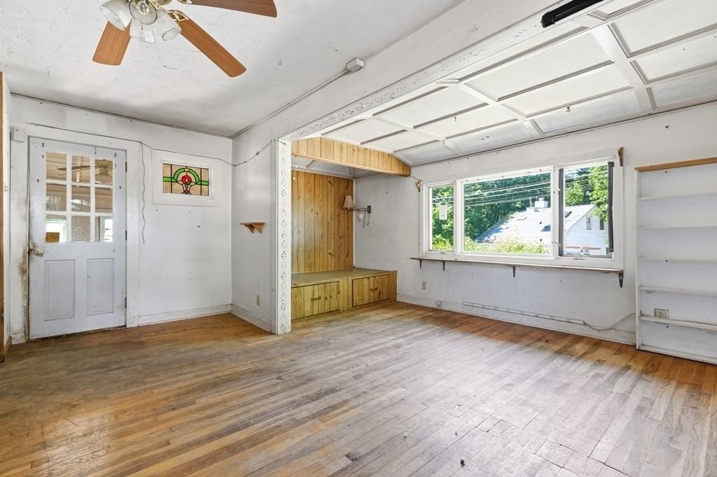 126 Lakehurst Ave Weymouth — Photo 8 of 30