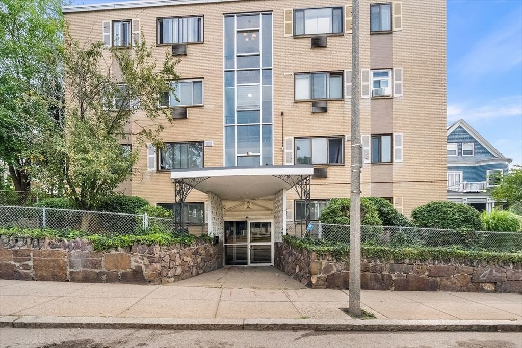46 Adams St #D6 Boston — Photo 14 of 17