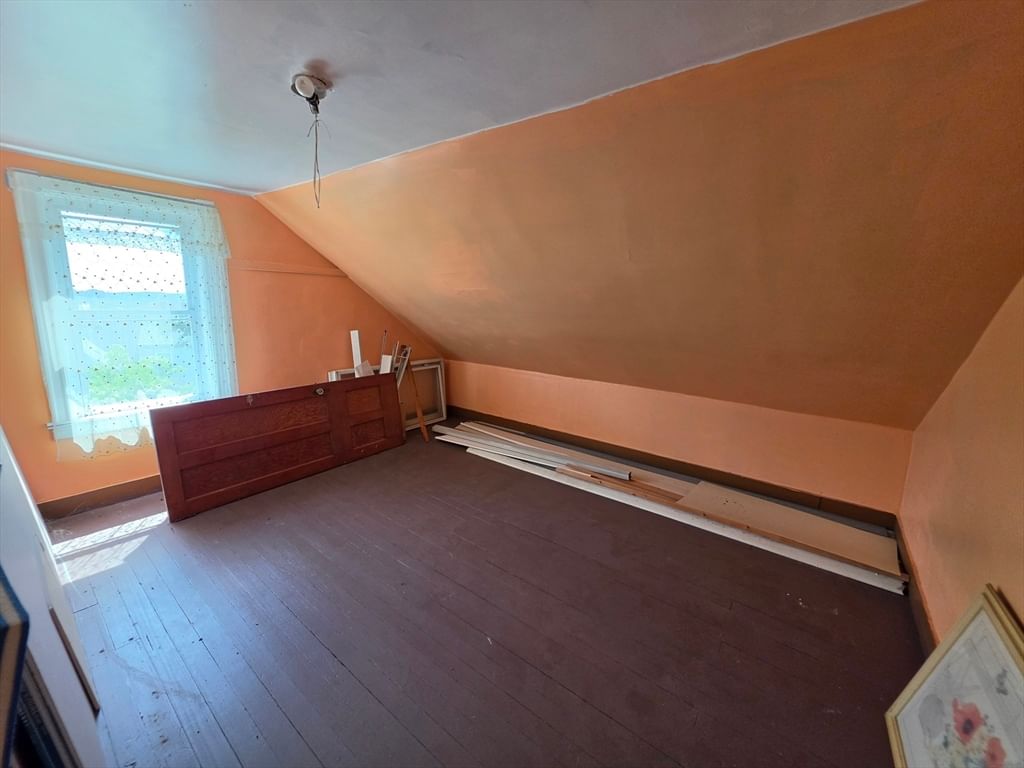 49 Oxford Ave Dudley — Photo 13 of 24