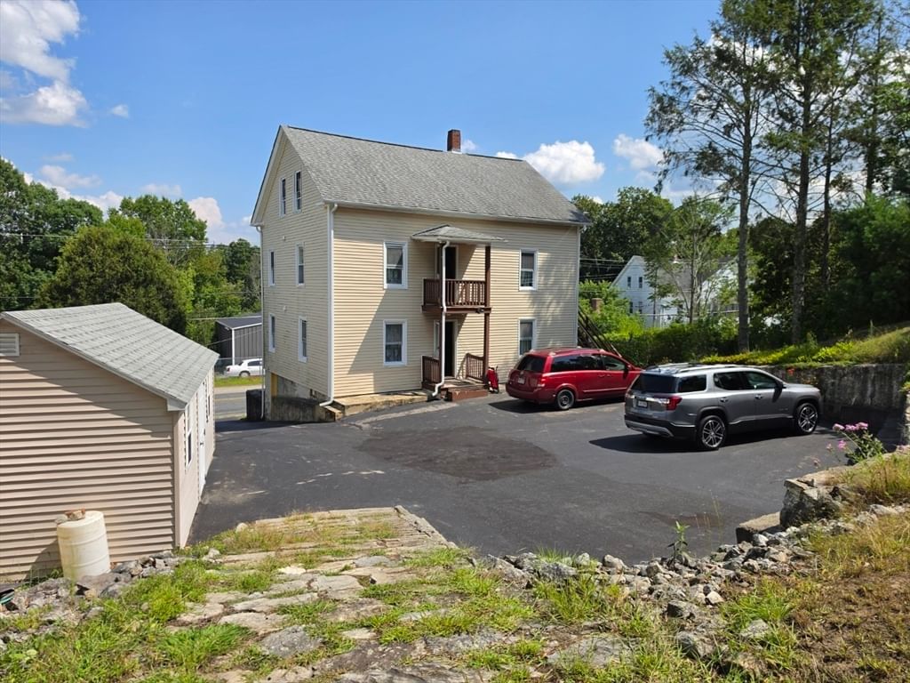 49 Oxford Ave Dudley — Photo 19 of 24