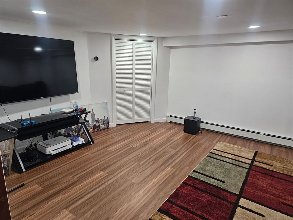 10 Marmion Ave Worcester — Photo 11 of 39