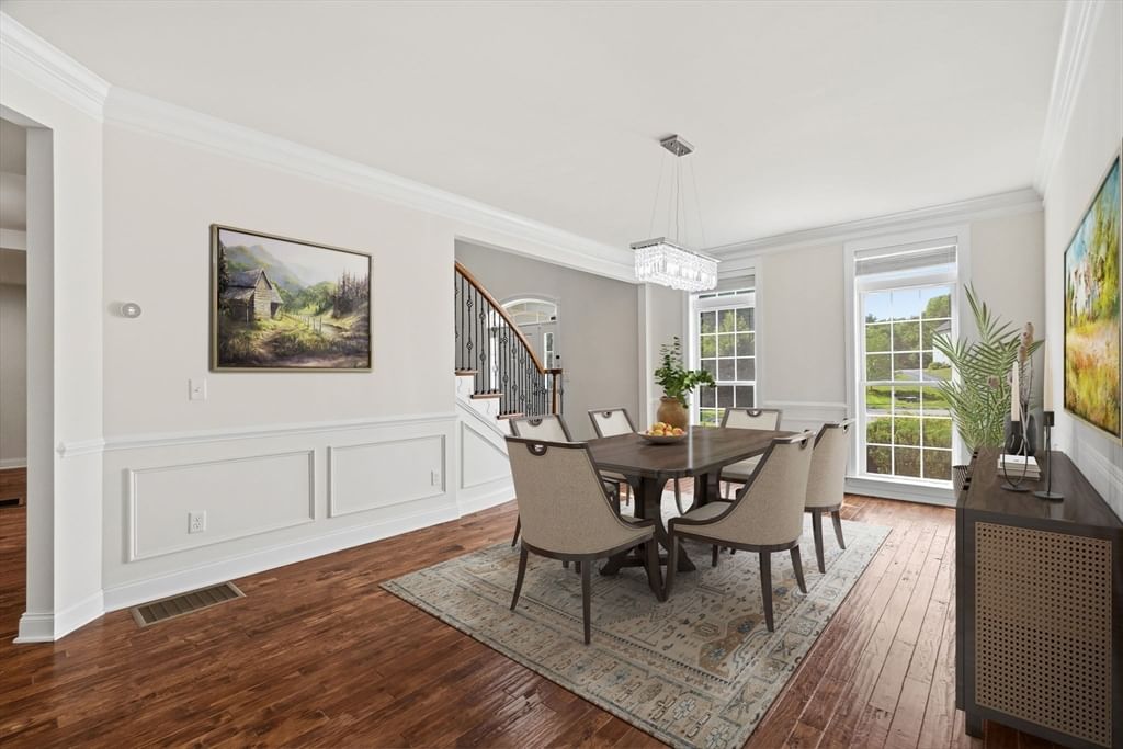 208 Mohawk Path Holliston — Photo 10 of 35