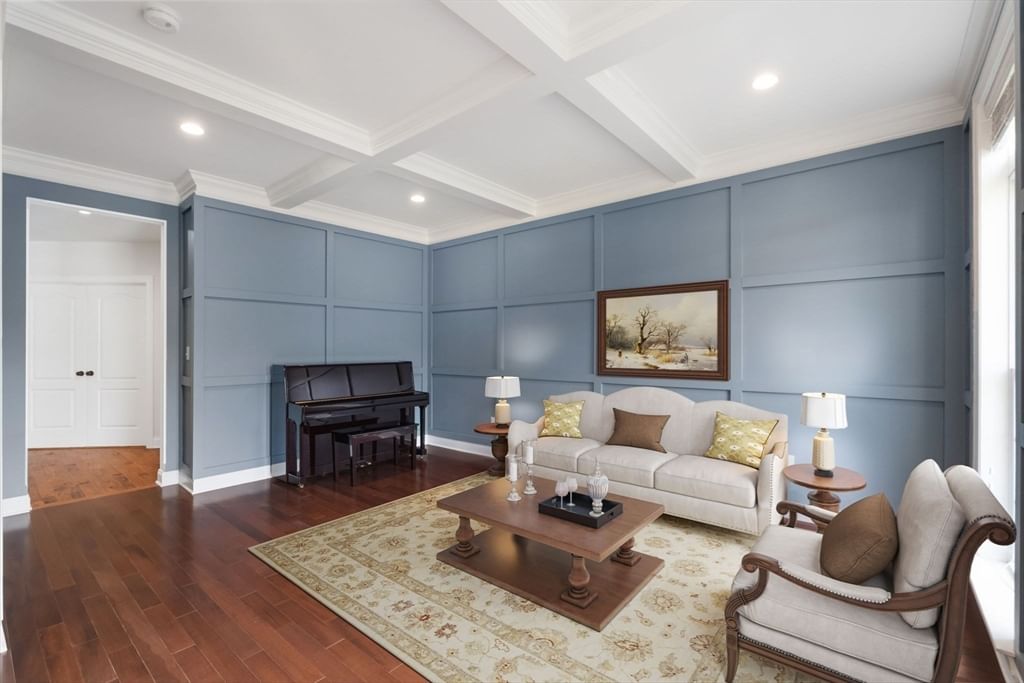 208 Mohawk Path Holliston — Photo 11 of 35