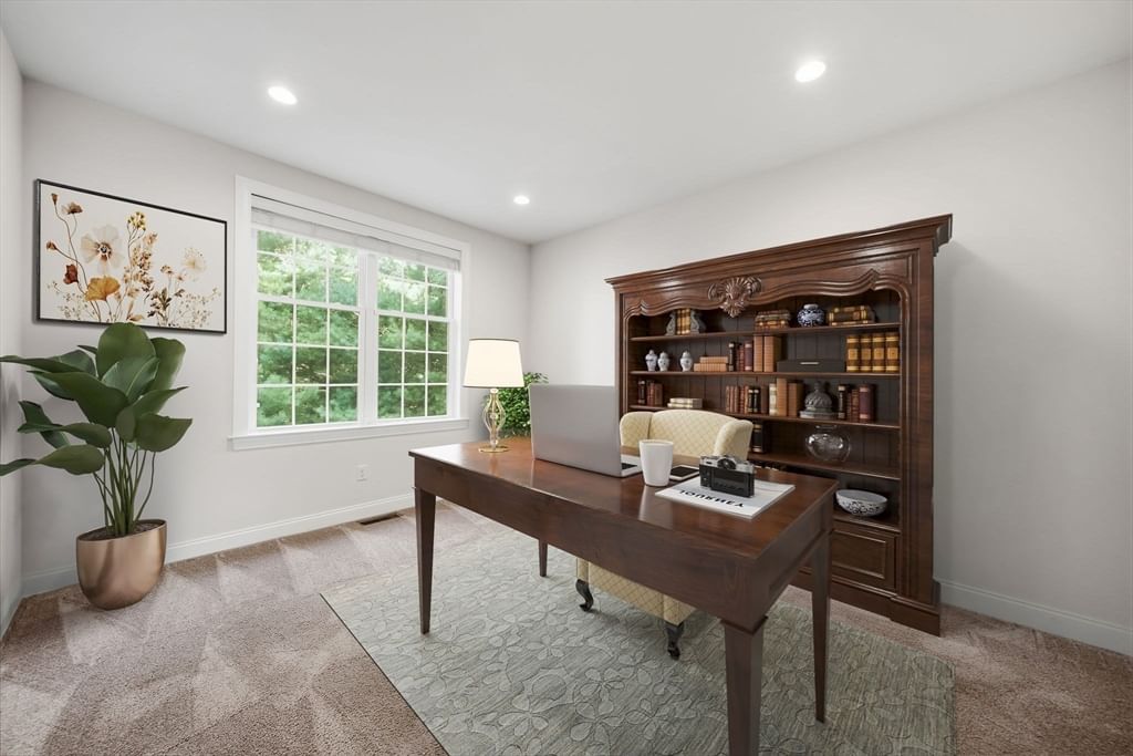 208 Mohawk Path Holliston — Photo 12 of 35
