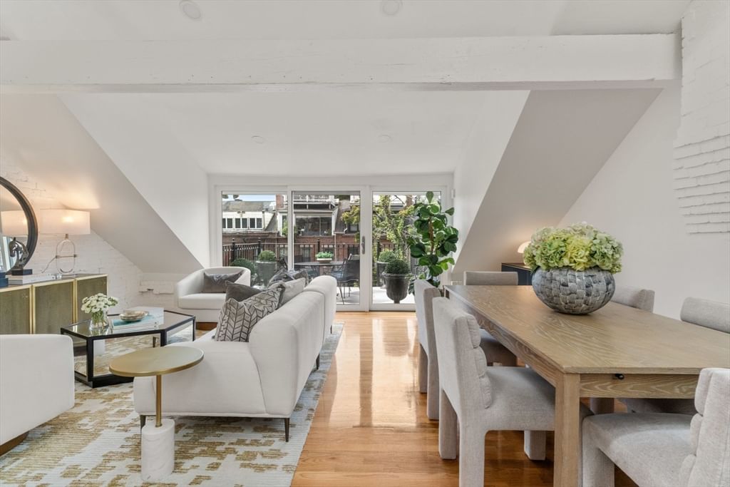 116 W Concord St #4 Boston — Photo 2 of 21