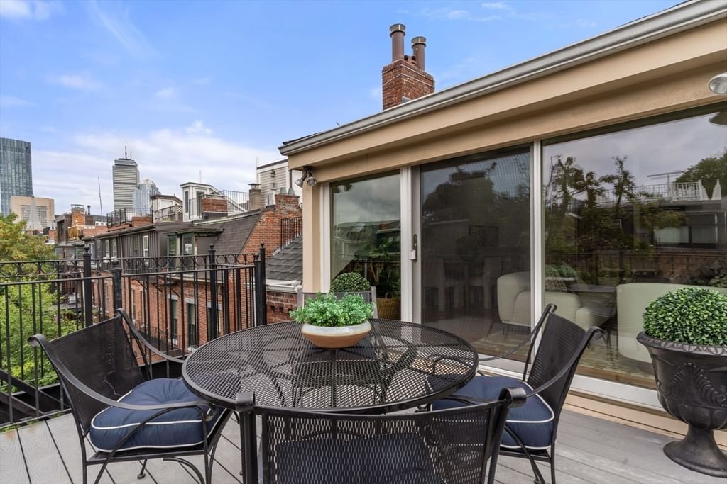 116 W Concord St #4 Boston — Photo 4 of 21