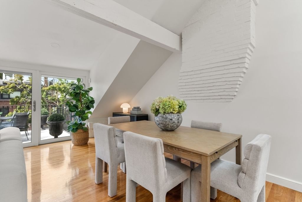 116 W Concord St #4 Boston — Photo 6 of 21