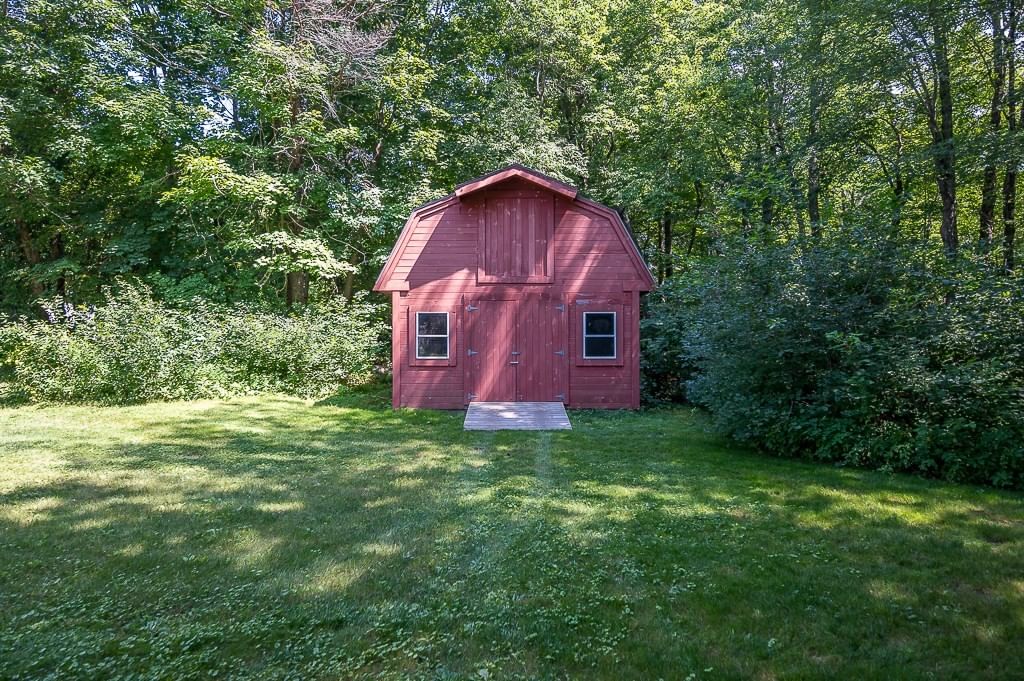 176 Putnam Rd Holden — Photo 11 of 42