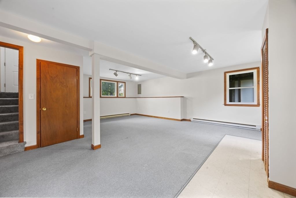 80 Kilby St Woburn — Photo 12 of 22