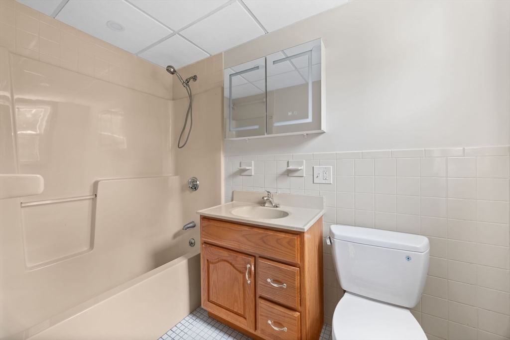 80 Kilby St Woburn — Photo 13 of 22