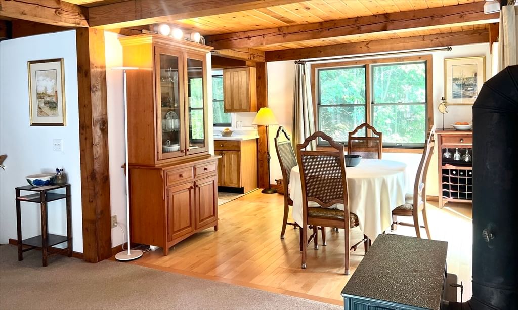 42 Captain Lathrop Drive Deerfield — Photo 4 of 37