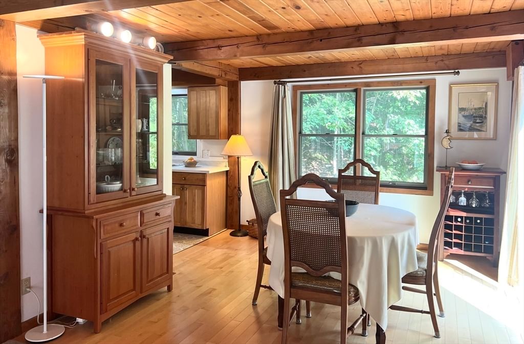 42 Captain Lathrop Drive Deerfield — Photo 7 of 37