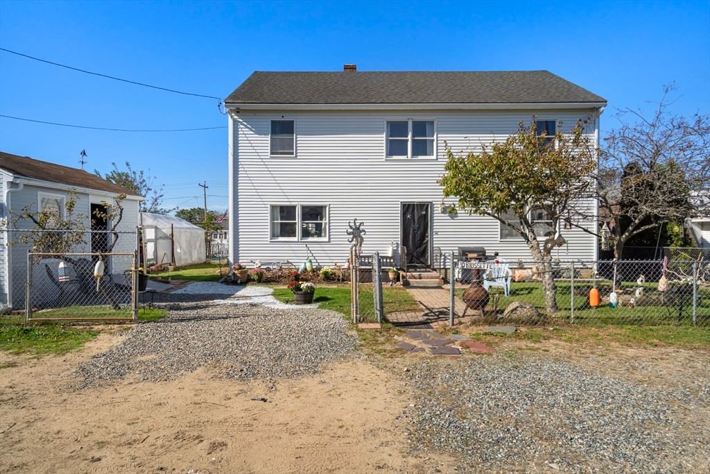 10 Brissette Avenue
