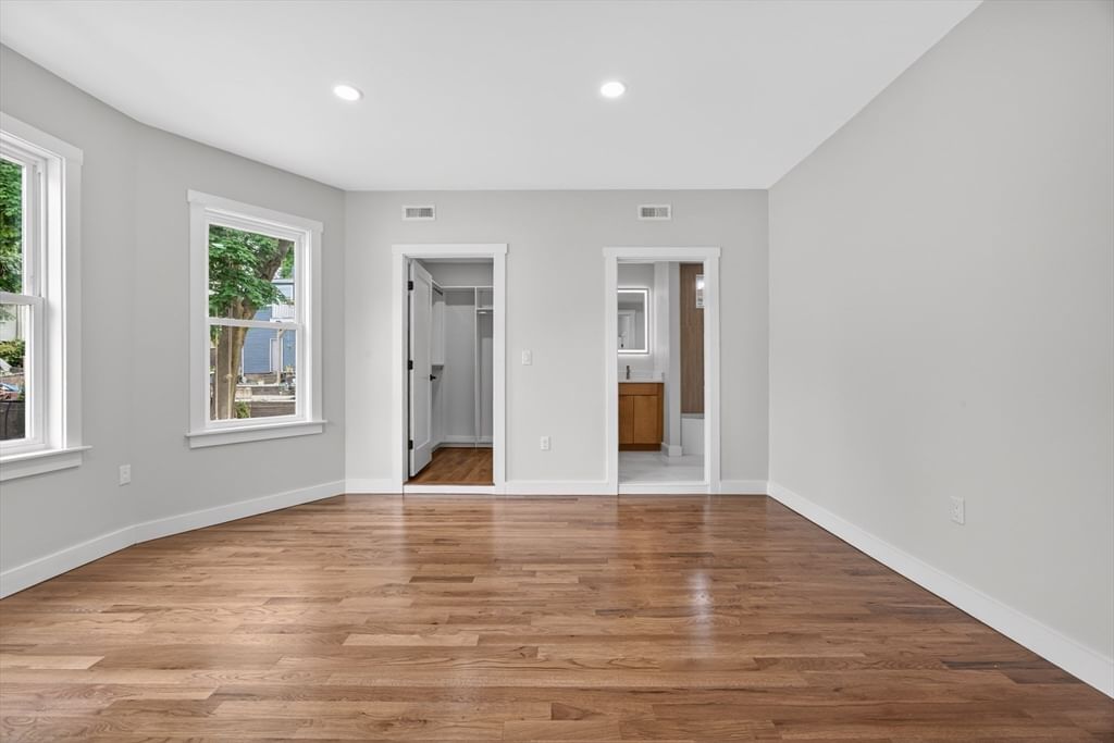 21 Hutchinson St #2 Winthrop — Photo 6 of 24