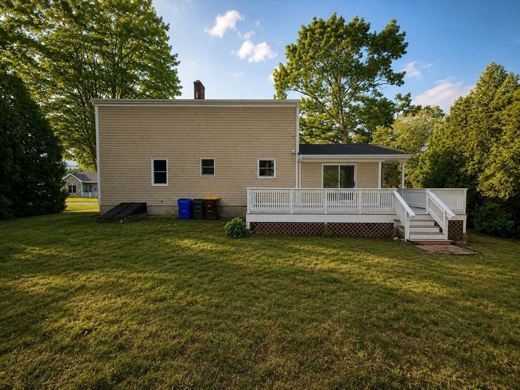 664 Norman St Fall River — Photo 19 of 29