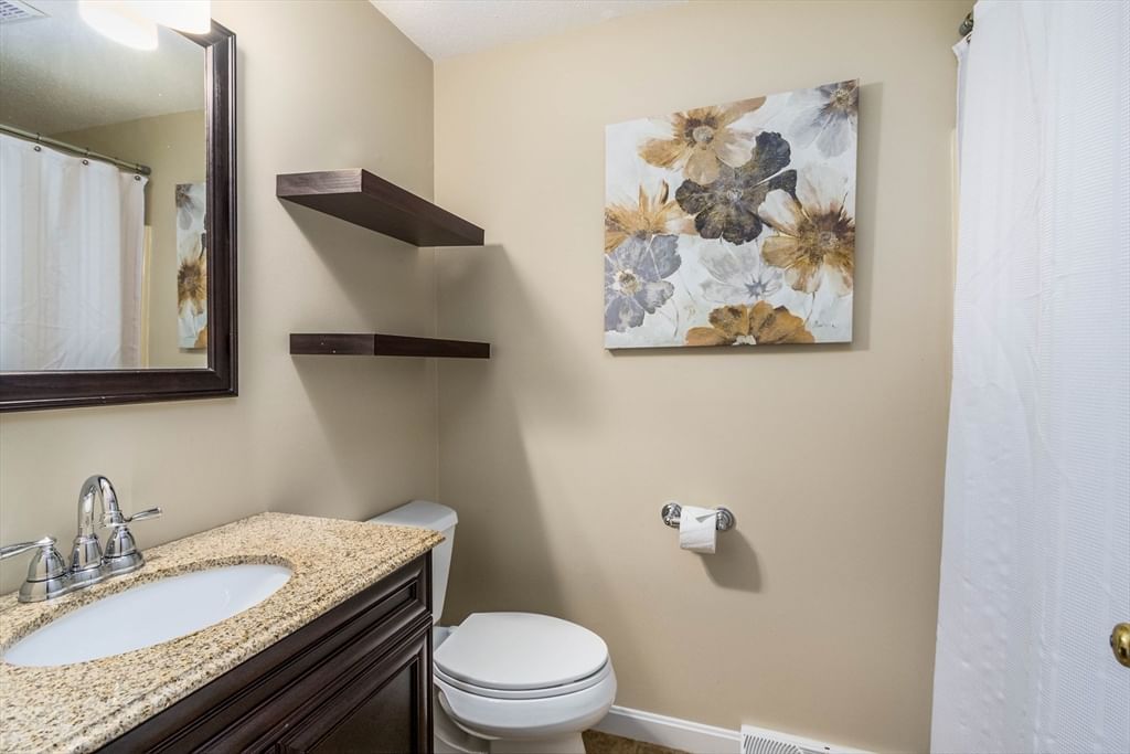 59 Debs Hill Rd, #42A Yarmouth — Photo 9 of 24