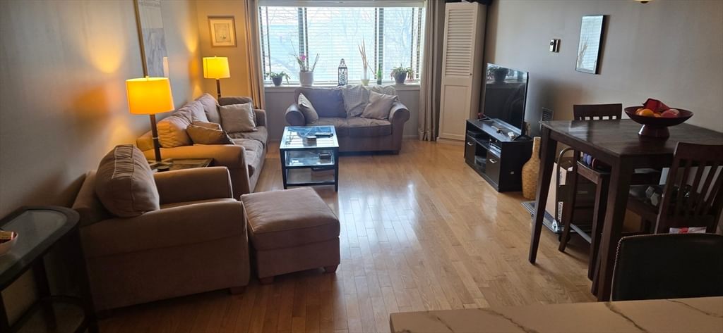 4975 Washington St #310 Boston — Photo 4 of 15