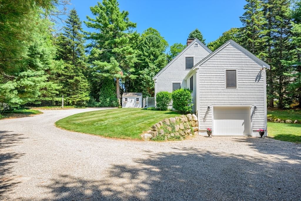 78 High Street Barnstable — Photo 5 of 42
