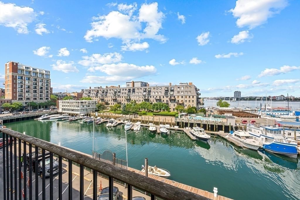 51 Commercial Wharf #5 Boston — Photo 20 of 40