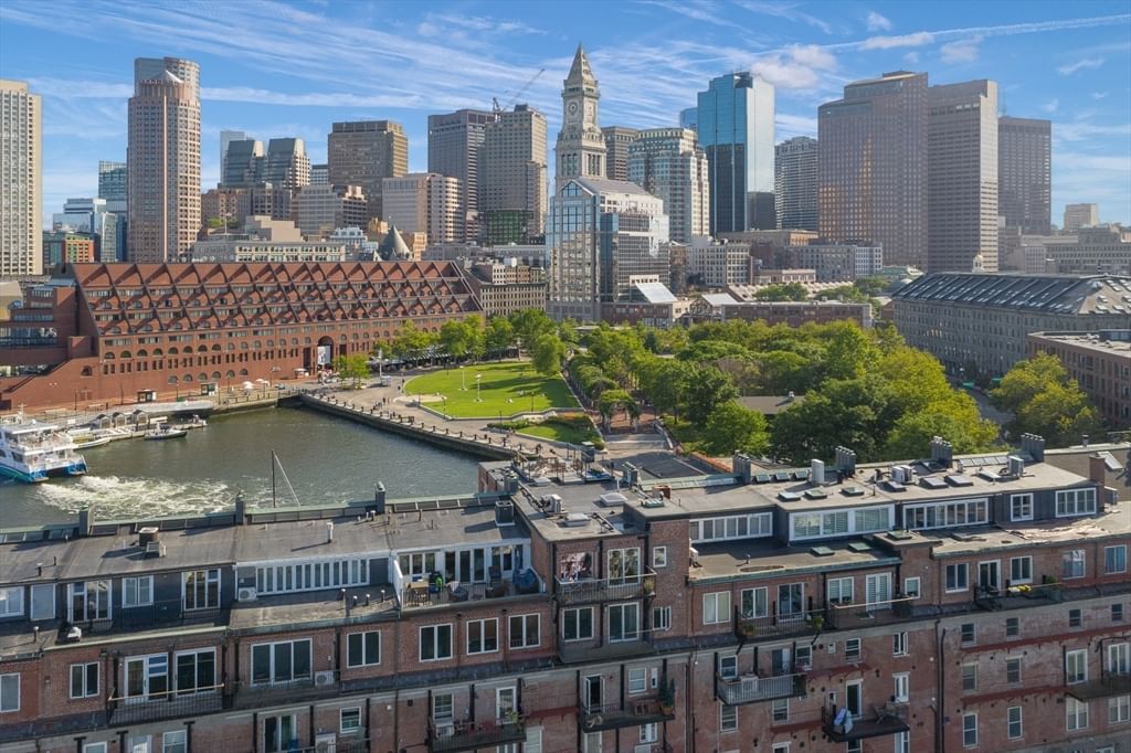 51 Commercial Wharf #5 Boston — Photo 36 of 40