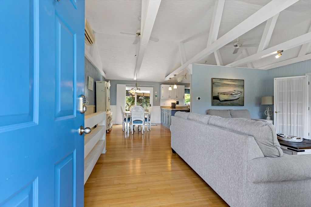 3 Mcnamara Ave Yarmouth — Photo 4 of 42
