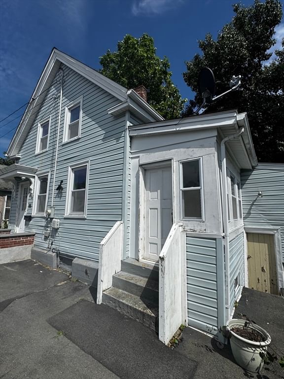 55 Harris St Peabody — Photo 3 of 26