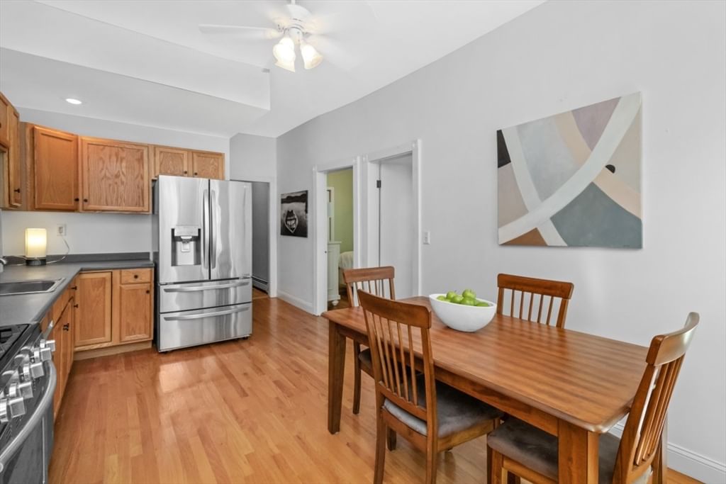 595 East 4th St #1 Boston — Photo 10 of 23