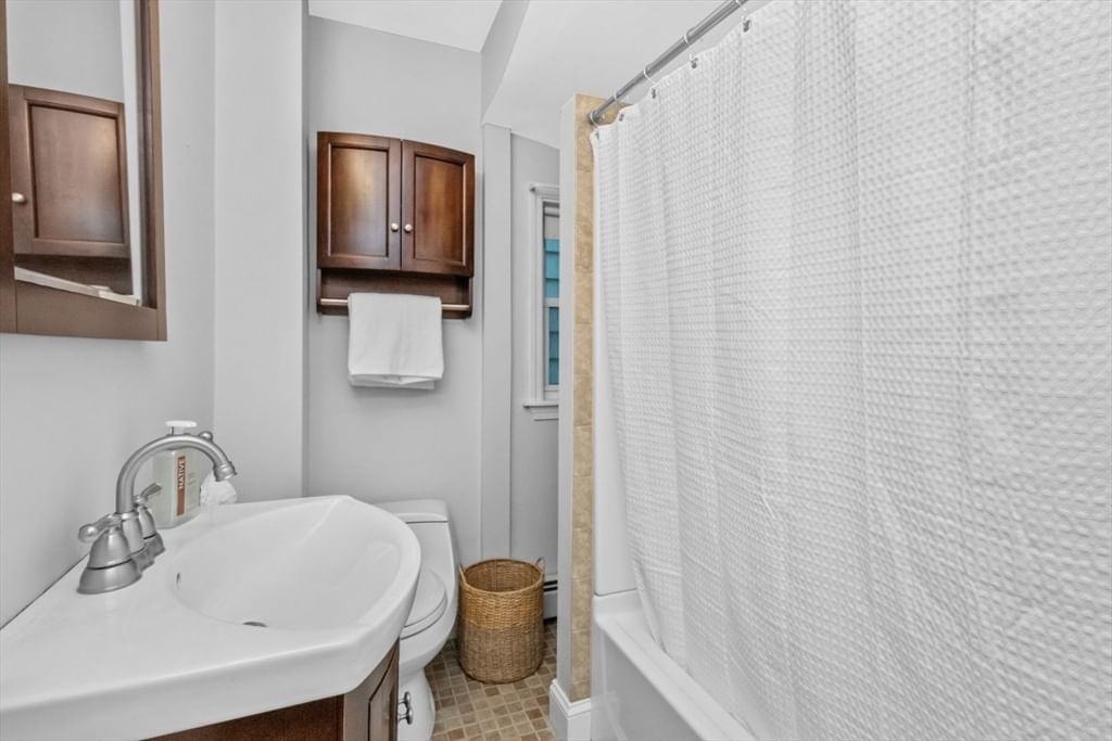 595 East 4th St #1 Boston — Photo 17 of 23