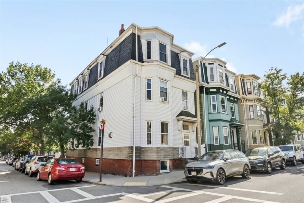 595 East 4th St #1 Boston — Photo 20 of 23