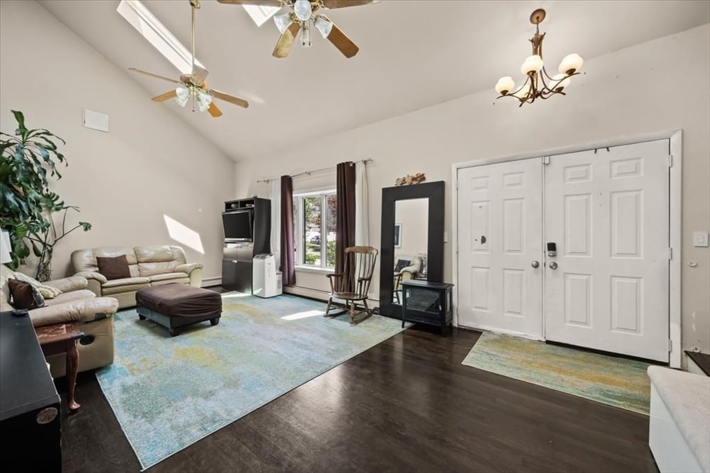 159 Greensboro Rd Dedham — Photo 3 of 37
